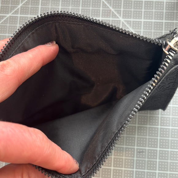 Black Embossed Bag - Picture 3 of 4